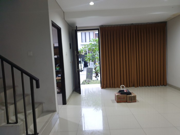 Rumah Dijual di Cluster Cosmo Lippo Cikarang